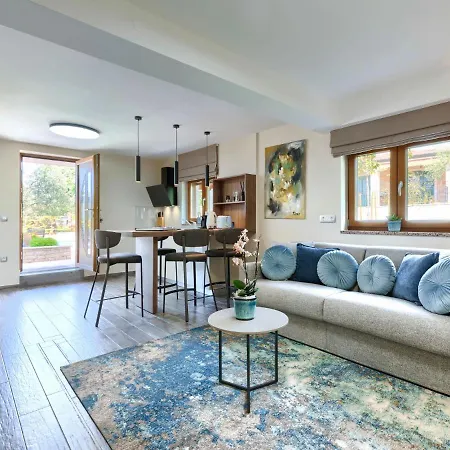 Holiday home Sara - Kst251 By Interhome