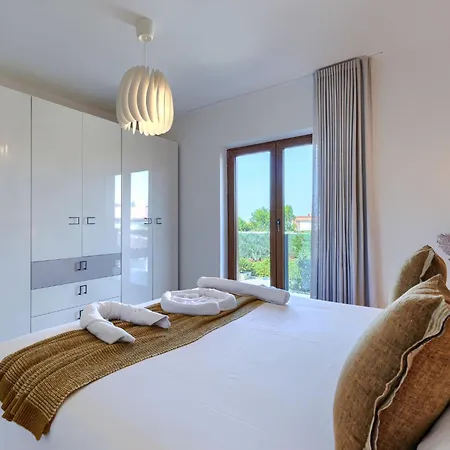 Semesterbostad Sara By Interhome *